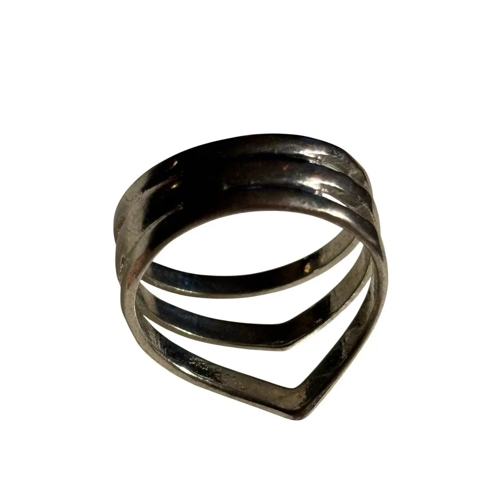 Vintage Chevron Ring‎ Open Triple Band Size 6 Silver Tone Metal Shiny Classic
